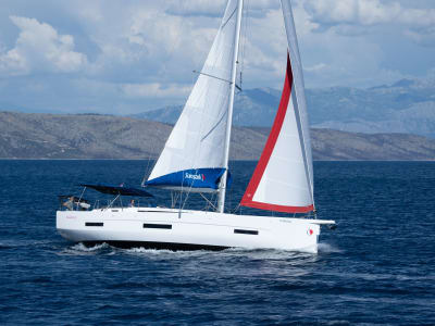 Sunsail 53.5 – 5 cabin