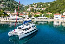 Lefkas Yacht Charter