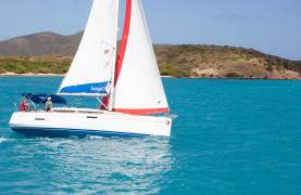 sailing-monohull-caribbean-2400x1350-web-1