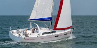Sunsail 38.2 Exterior