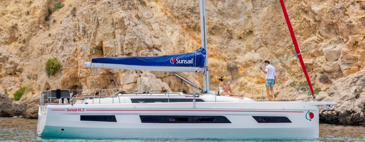 Sunsail 41.3 Layout