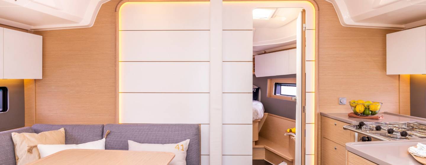 Sunsail 41.3 Layout