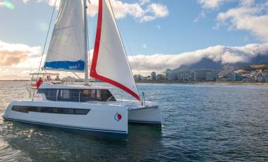 Sunsail 424 sailboat