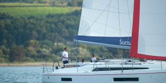 sunsail-42-3