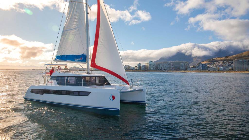 sunsail-424