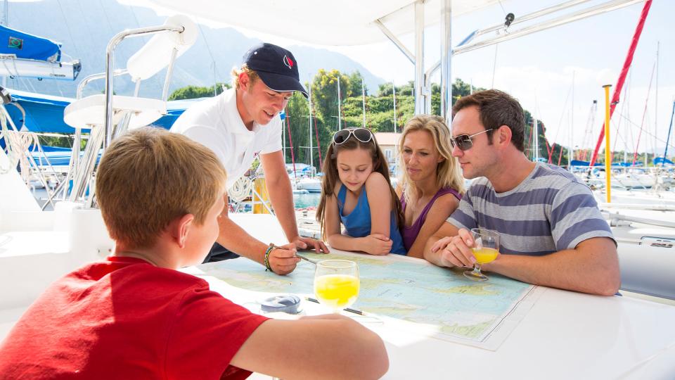 Family sailing vacation, check-in Family sailing vacation, check-in